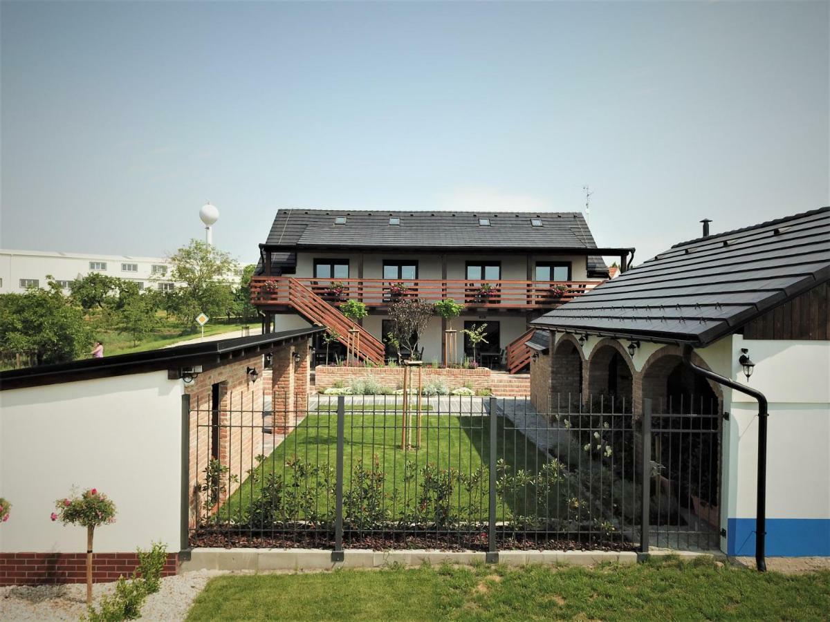 Apartmany Pod Palavou Starovicky Buitenkant foto
